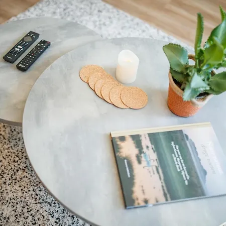 Trendy Design 55m2 With Balcony - Db6b Lägenhet *