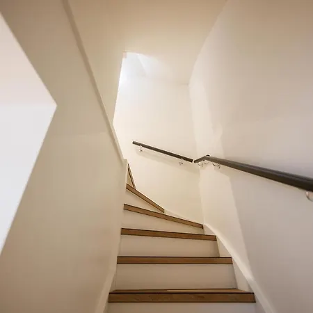 Trendy Design 55m2 With Balcony - Db6b *