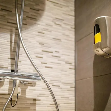 شقة Trendy Design 55m2 With Balcony - Db6b